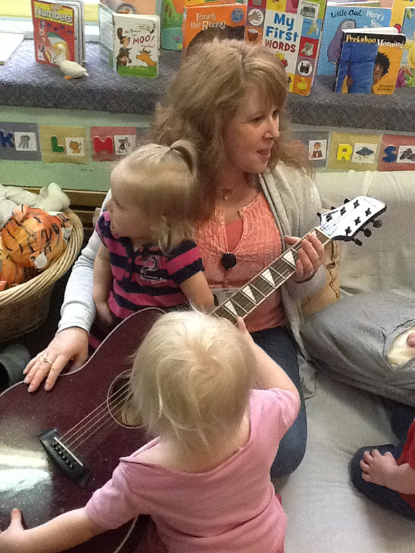 childcare-guitar